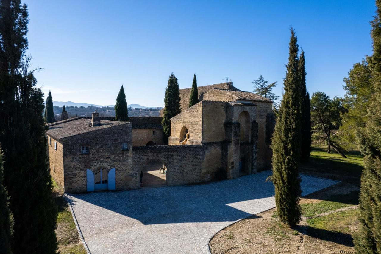 Chateau Saint-Pierre De Mejans Puyvert Buitenkant foto